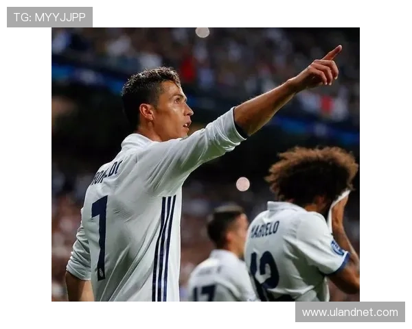 曼联获愚蠢凯恩转会建议 拜仁或出售